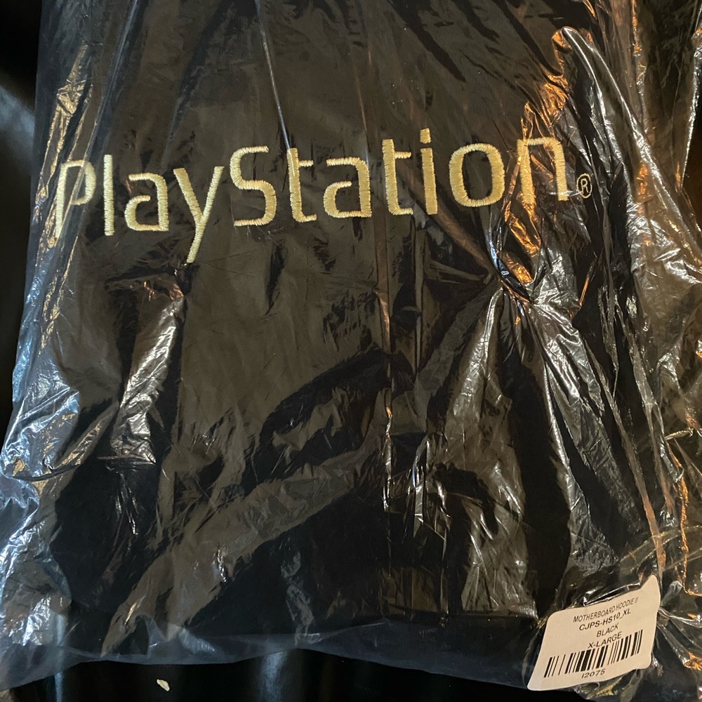 TRAVIS SCOTT x PLAYSTATION MOTHERBOARD II HOODIES (limited) - Picture 4 of 15